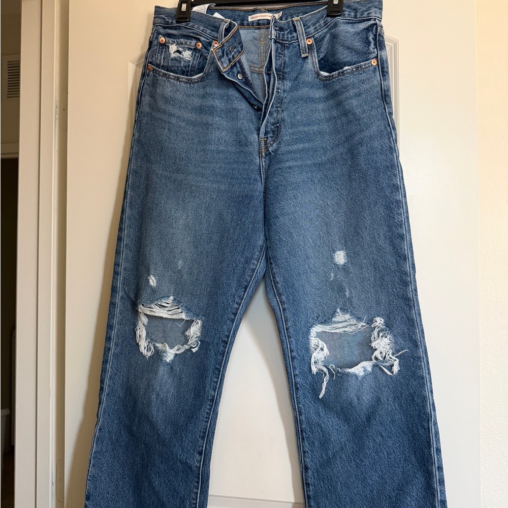 Women’s Blue Distressed Jeans
